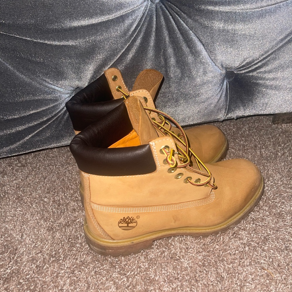 Mens Double sole Wheat Timberlands size 9